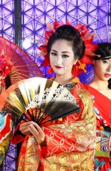 Japanese Traditional Cabaret Show　/　花魁ステージショー